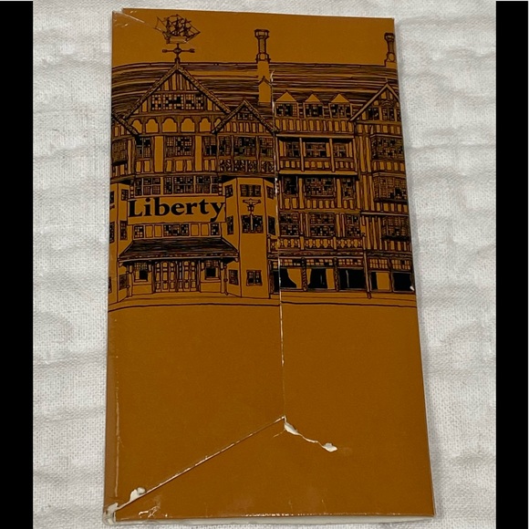 New Liberty silk scarf - Picture 5 of 5